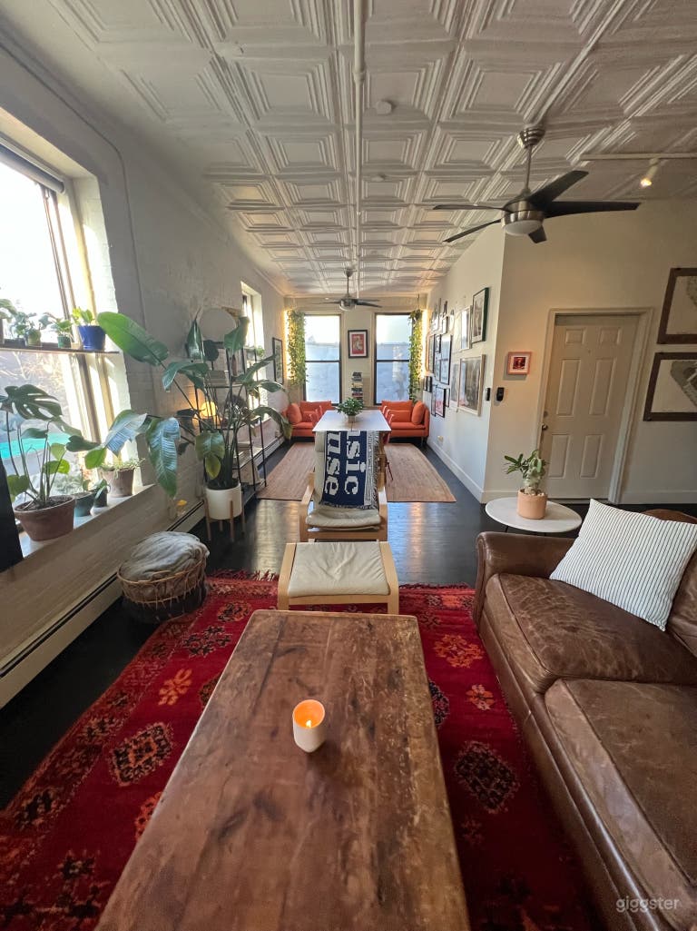  Sunny 3 Bedroom Apartment in Williamsburg 