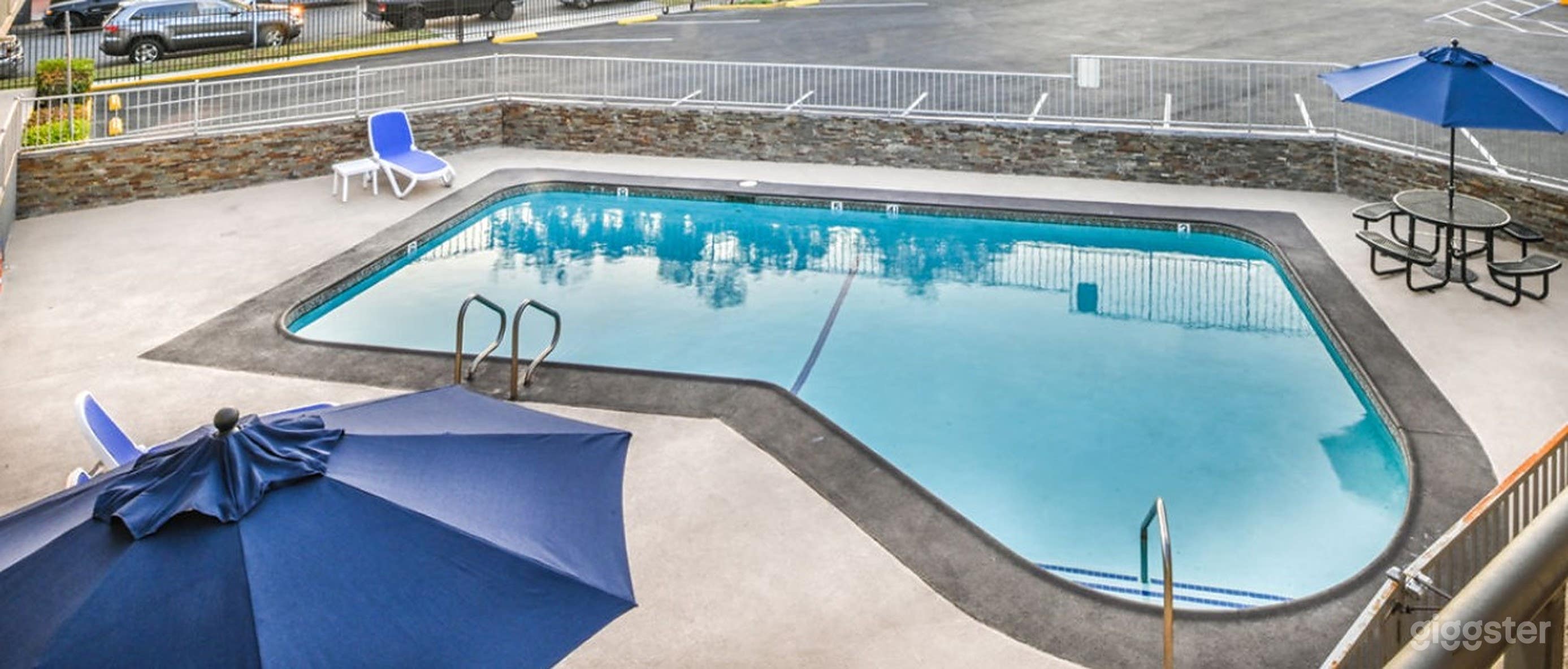 Exclusive Pool For Filming Photo 2