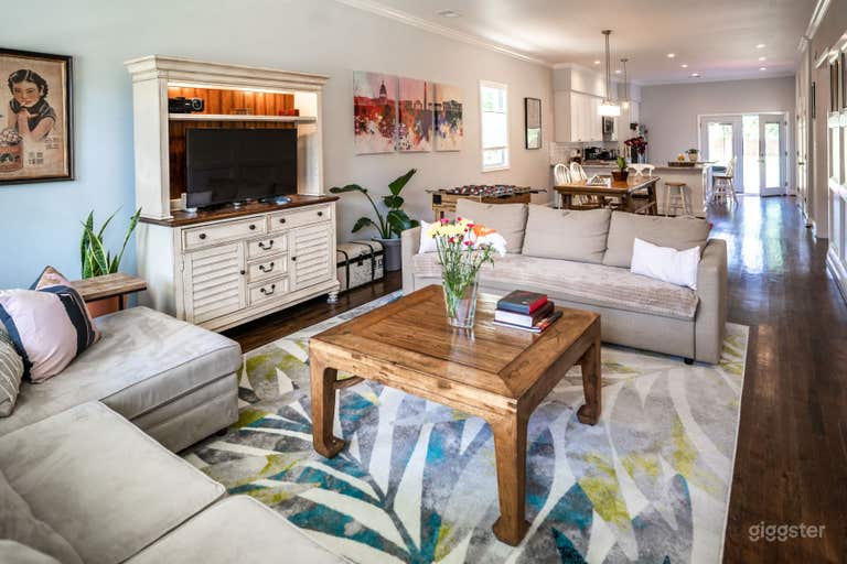  Open Layout Combined Living and Dining 