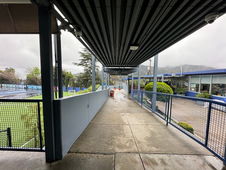  Huge modern private school 