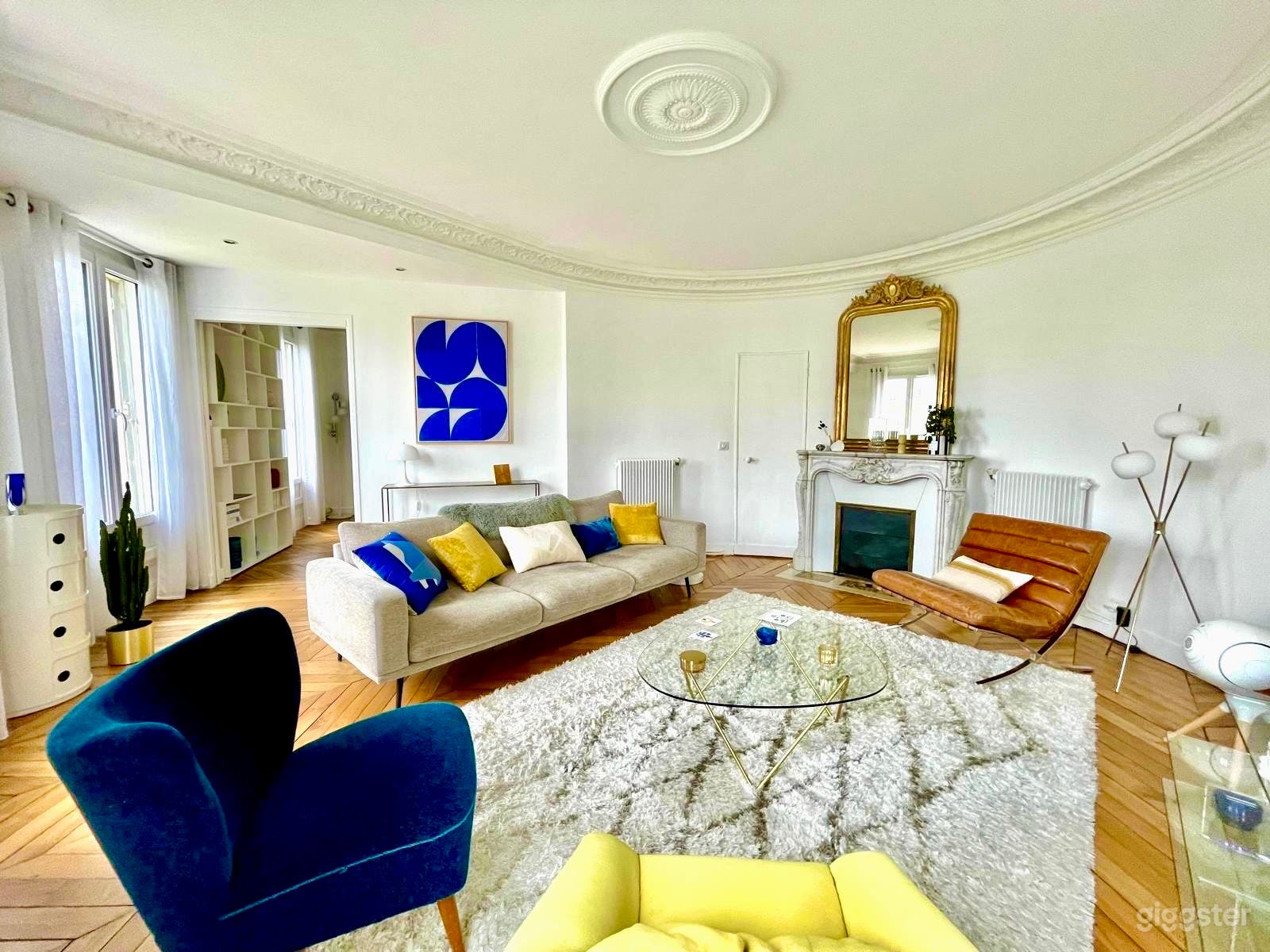 Appartement haussmannien chic et lumineux avec balcon Photo 1