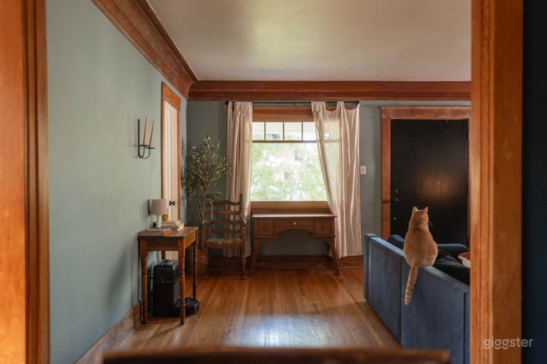  Classic Pasadena Craftsman House – Corner Lot with Backyard 