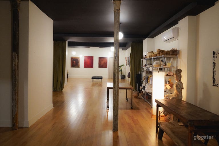  Open, Light-filled Art and Event Space 