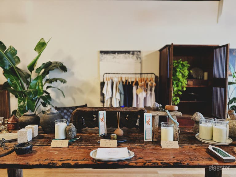  Open, Light-filled Art and Event Space 