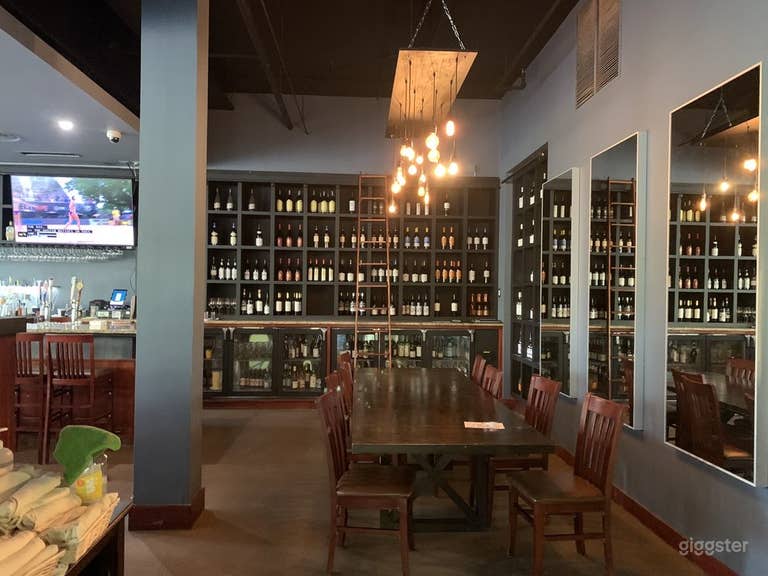  Cozy Restaurant in Alexandria 