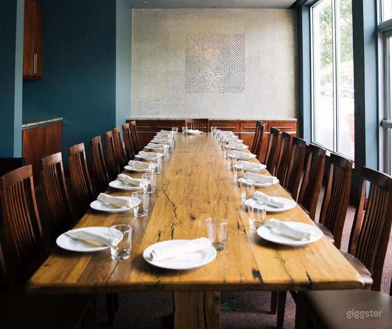  Cozy Restaurant in Alexandria 