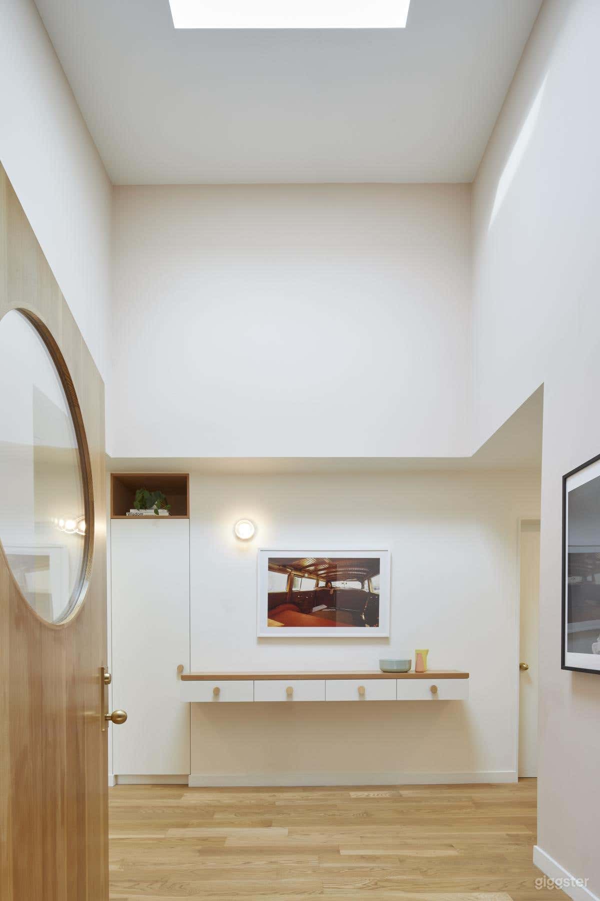 Awarded Designer House w Desert Yard Photo 2