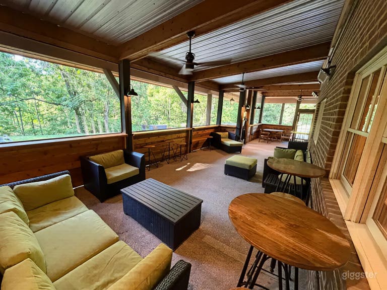  Secluded Pavilion, Patio & Studio with Nature Views 