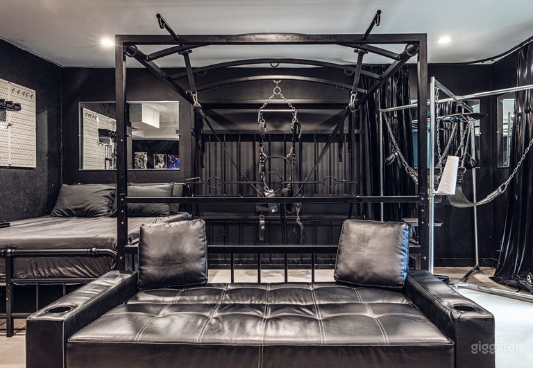  The Secret Dungeon in Brooklyn, NYC 