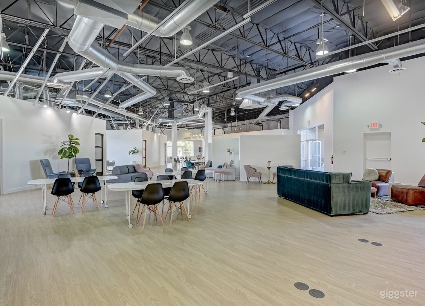 Modern Professional Event Space for Business &amp; Networking Photo 2