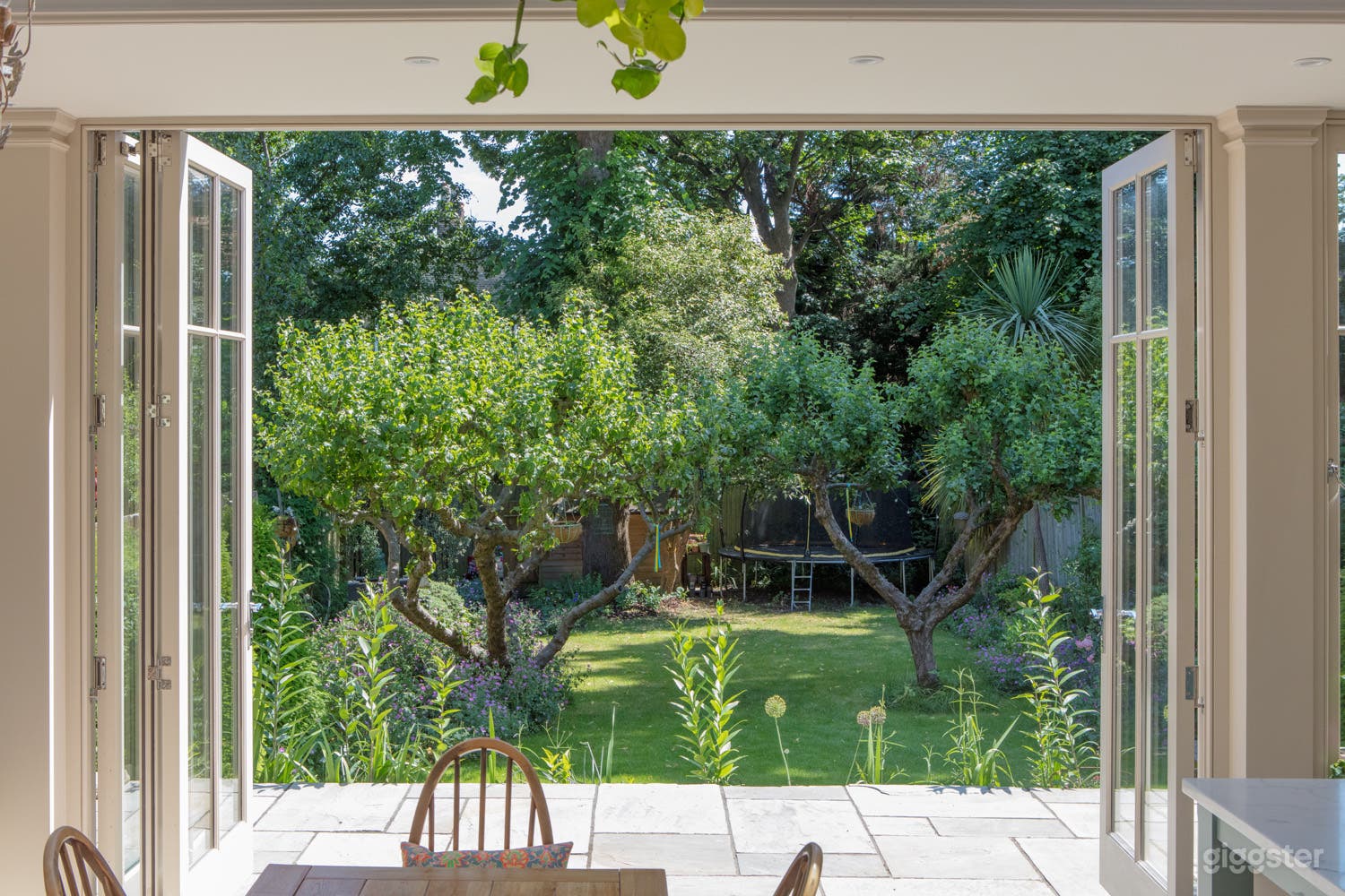 Elegant Edwardian Home with Orangery Kitchen Photo 3