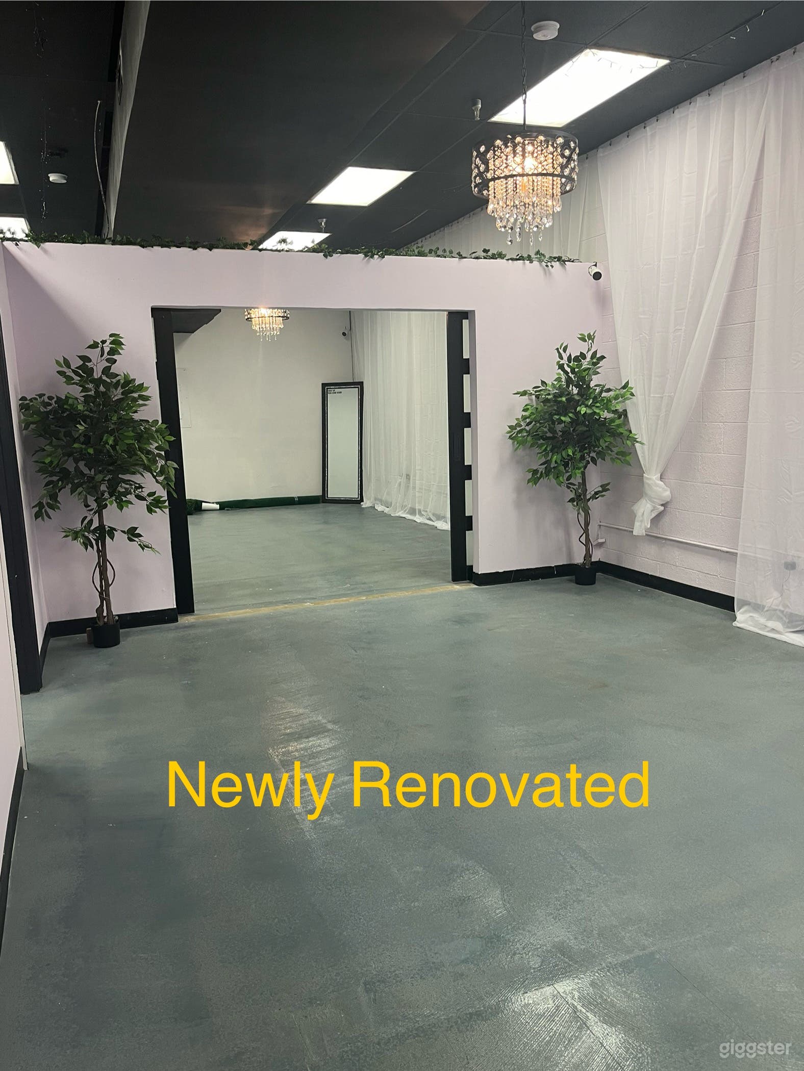 Versatile Event Hall for Events &amp; Meetings Photo 4