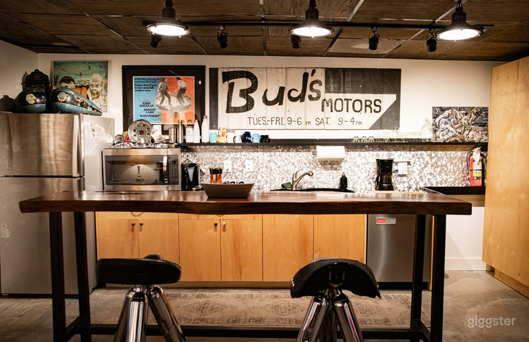  Audio Production Studio 