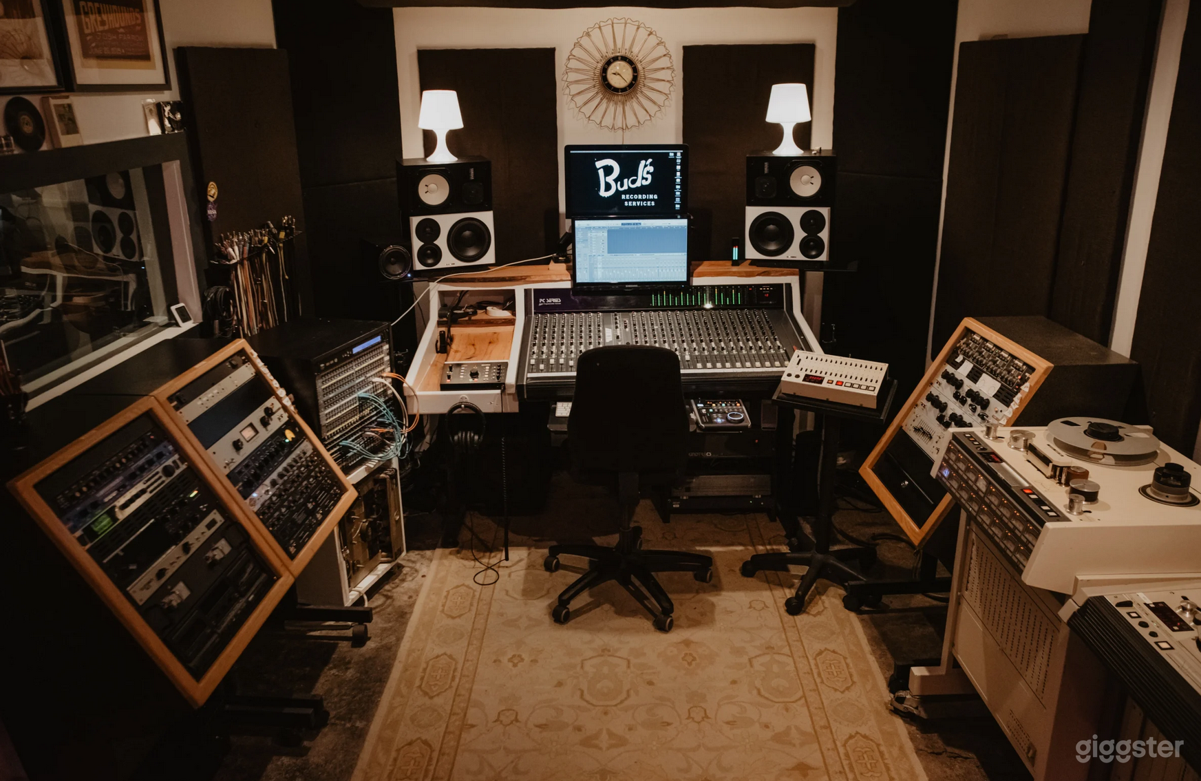 Audio Production Studio Photo 4