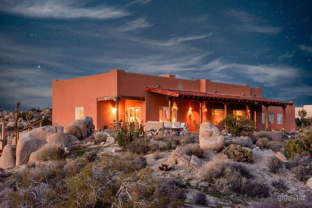 Adobe Desert Estate with Boulders, Pool & Spa Photo 1