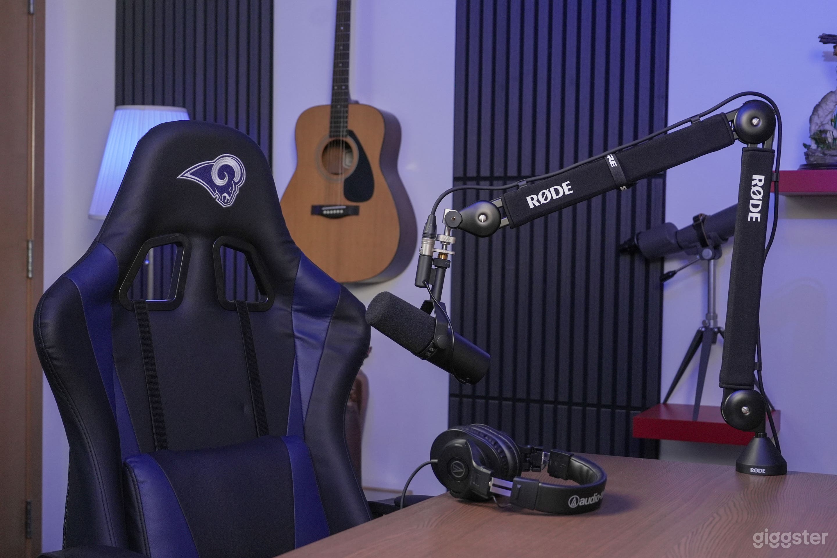 Hi-tech Podcast Production Studio Photo 4