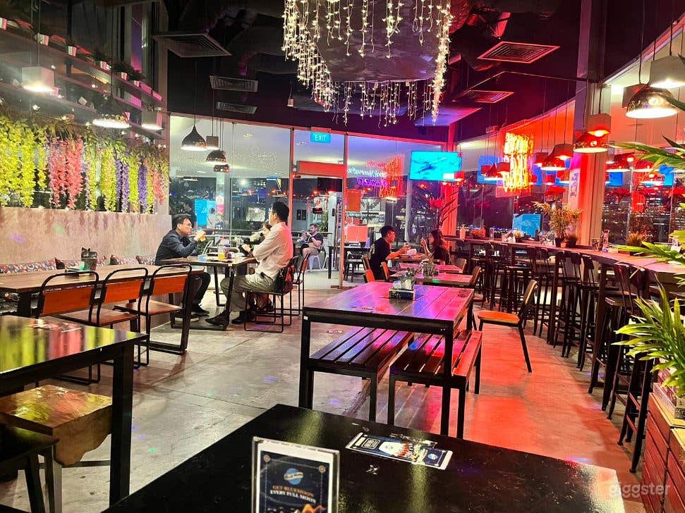  Amazing Indoor Beer Bar in Singapore Photo 3