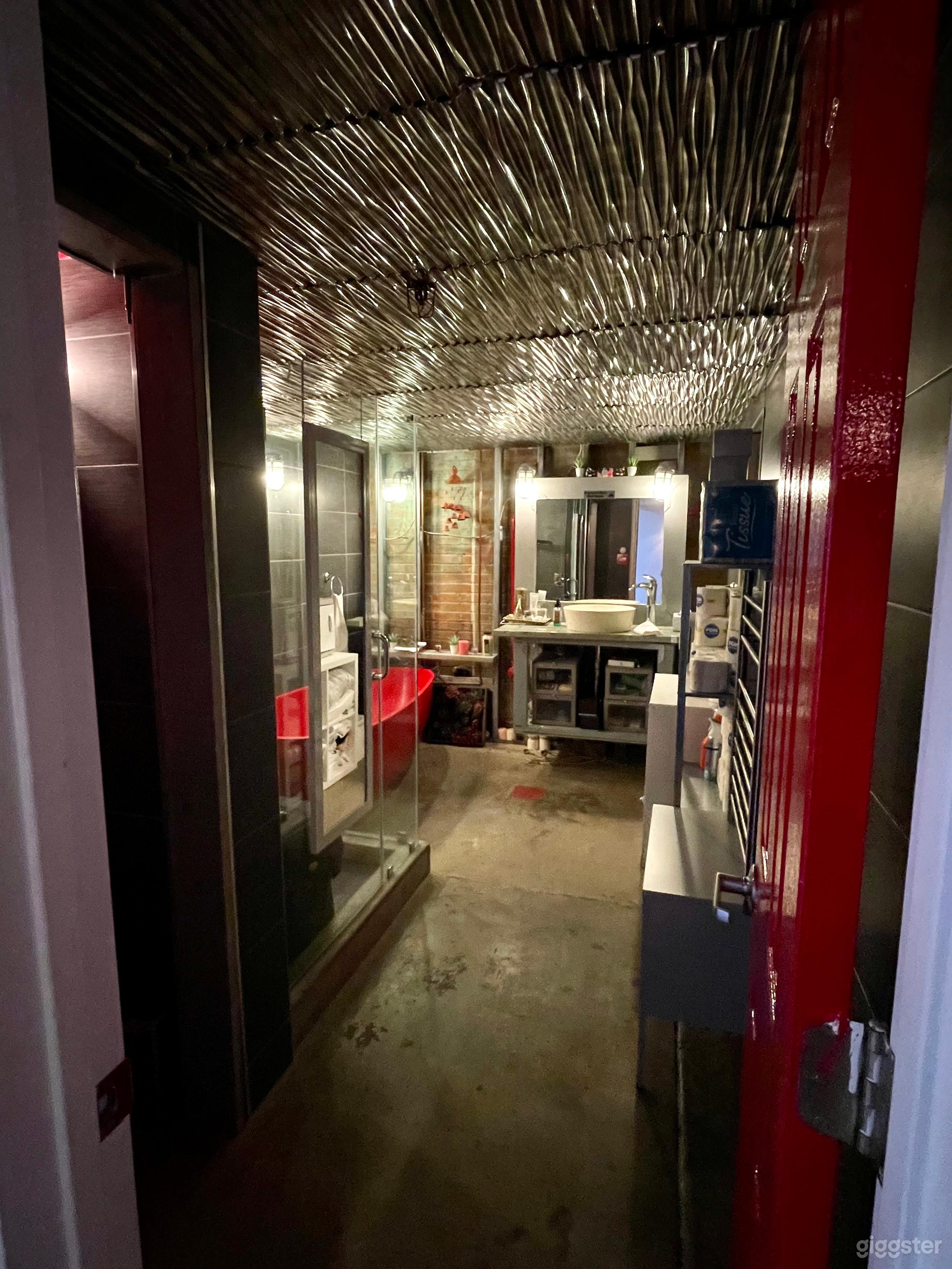 Storefront Loft in Deep Ellum Photo 4