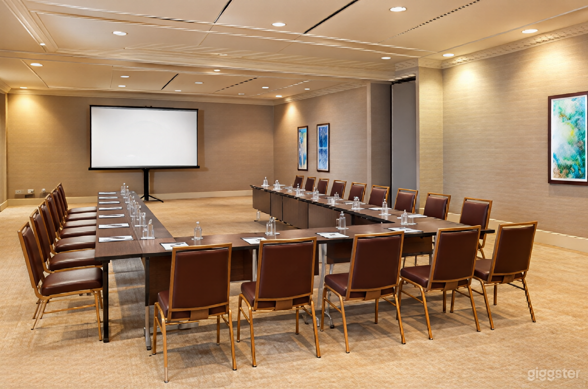 Elegant London 1 Conference & Event Room Photo 4