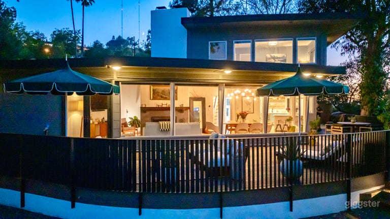  Mid-Century Modern Architectural w/ Views & Space 