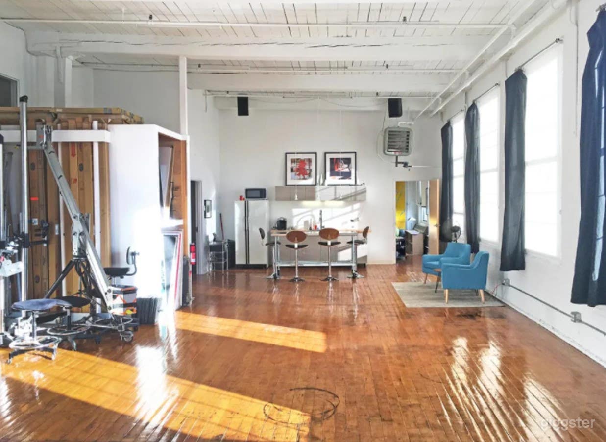 Daylight Photo Studio in Rustic Mill Building  Photo 3