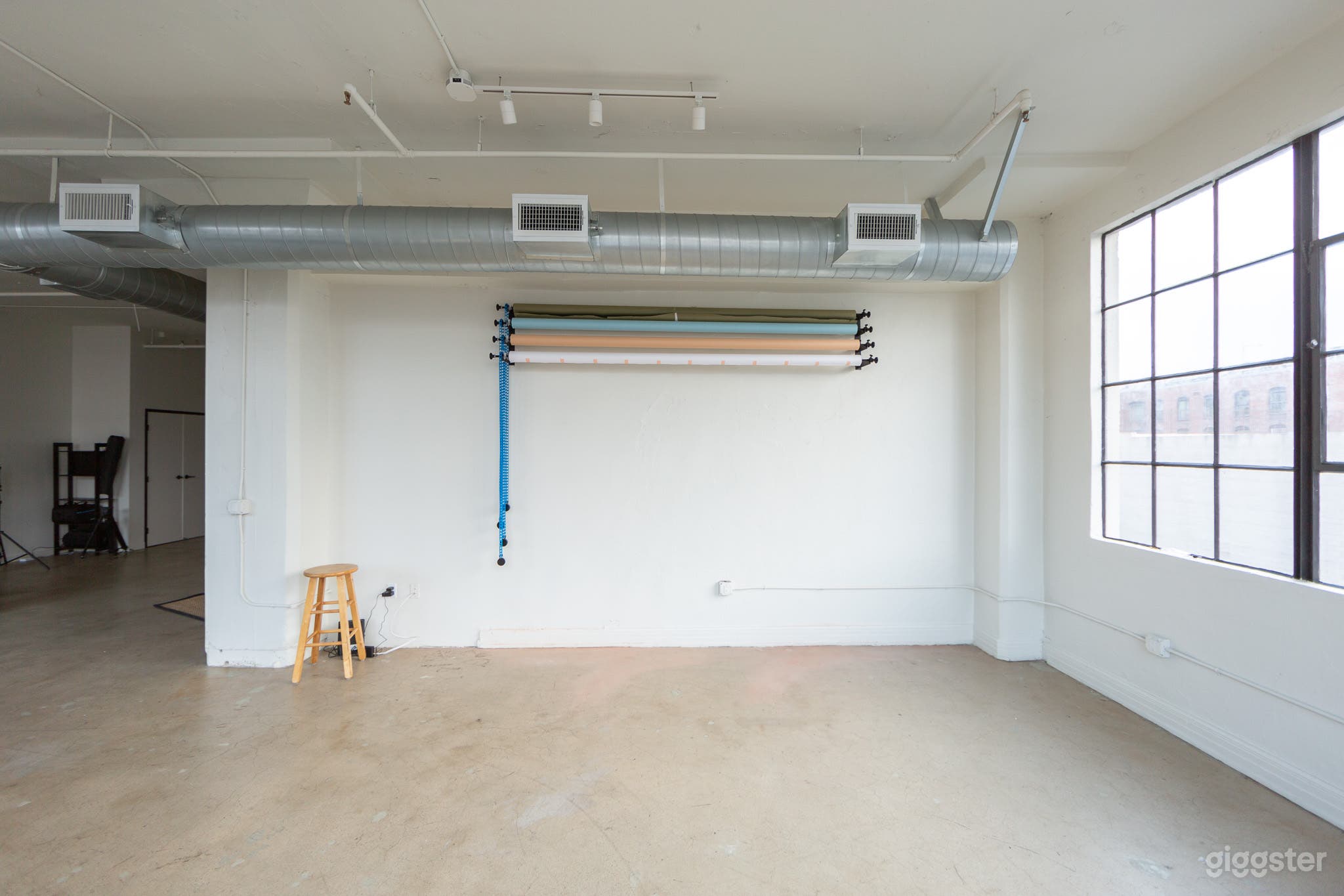 STUDIO 208 Versatile Photo Studio in DTLA Photo 2