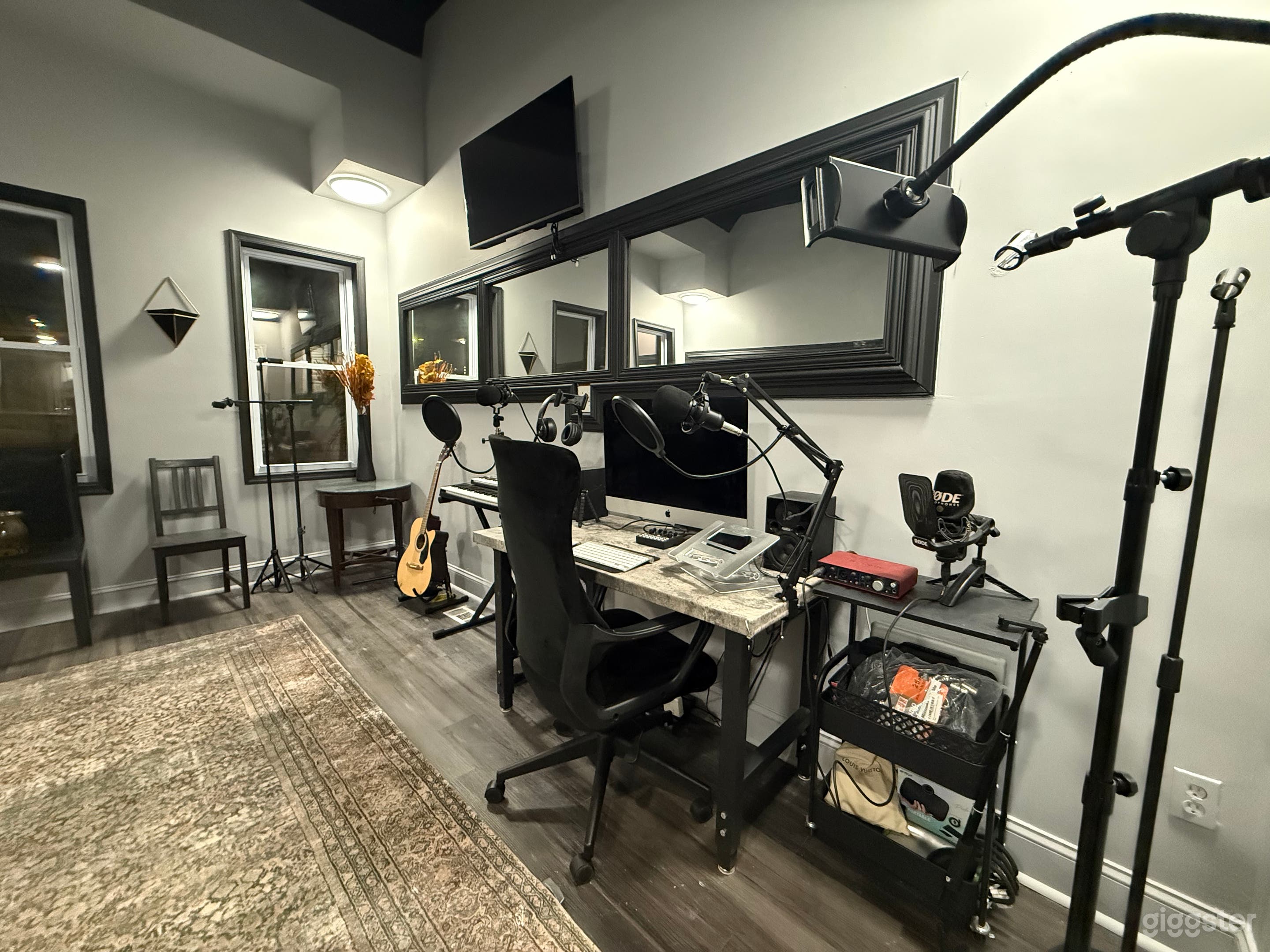 Urban Creative Hub for Shoots, Workshops & Events Photo 1