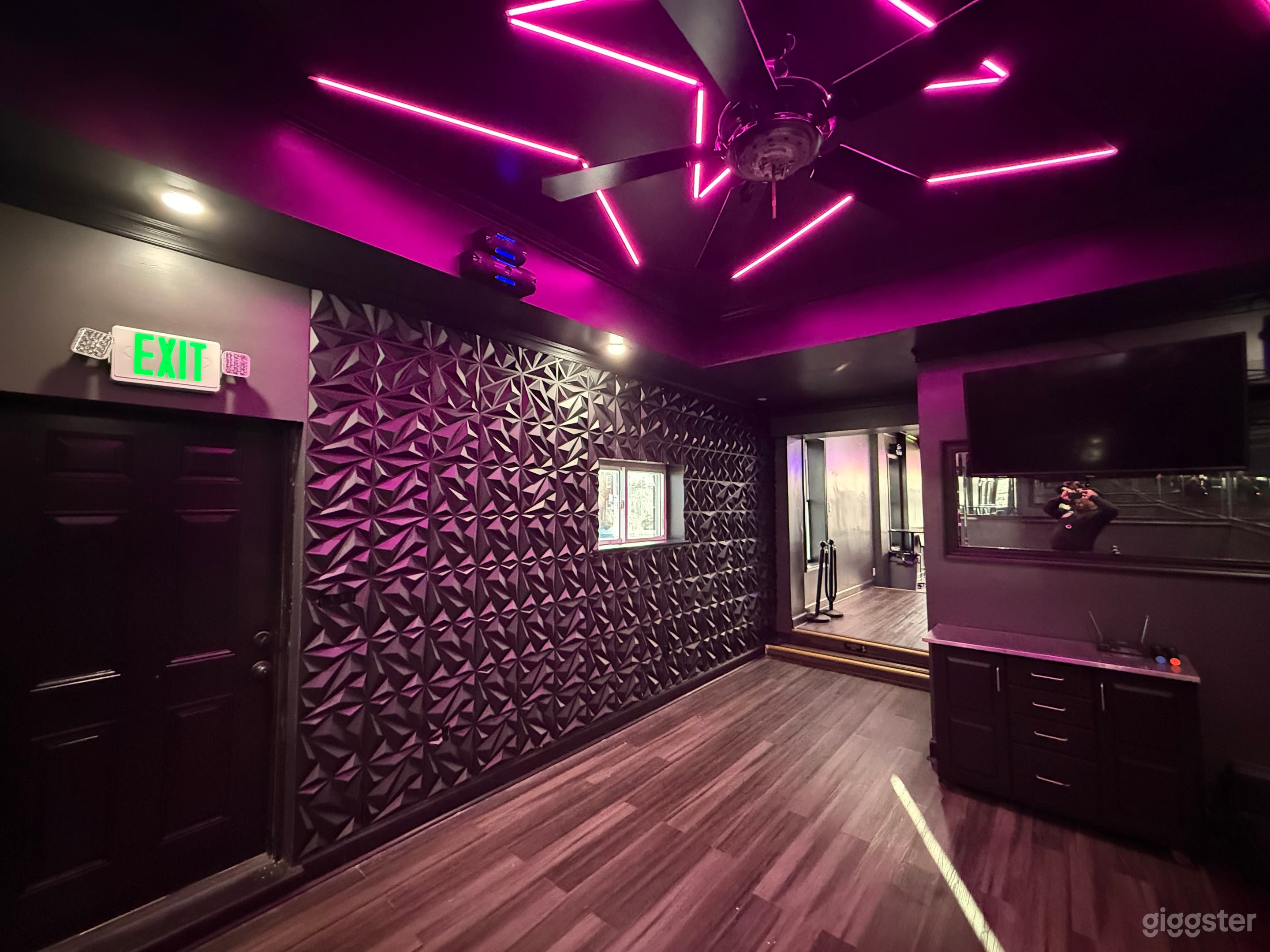 Urban Creative Hub for Shoots, Workshops & Events Photo 4