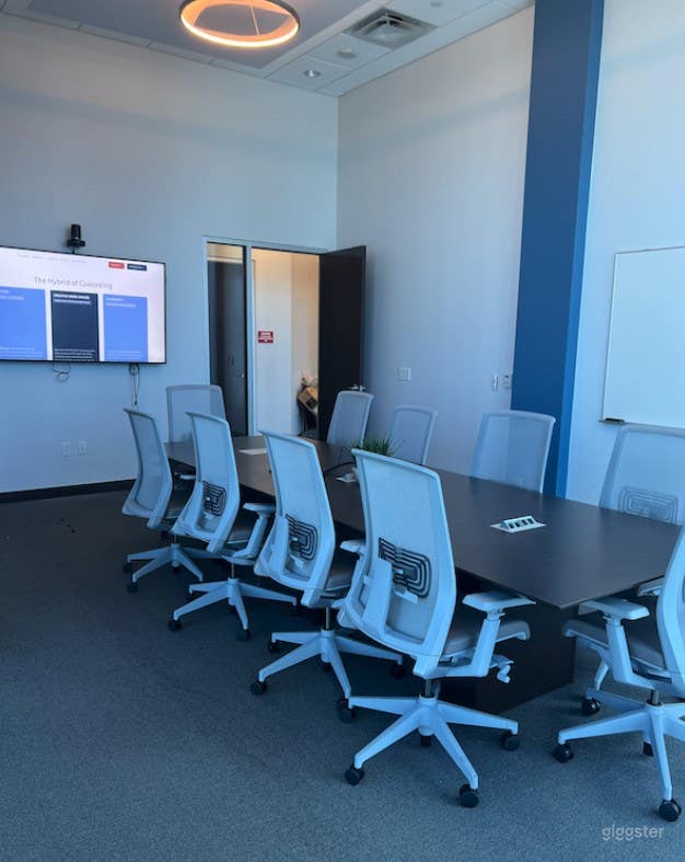 12 Person Private Meeting Room in Miami, FL Photo 1