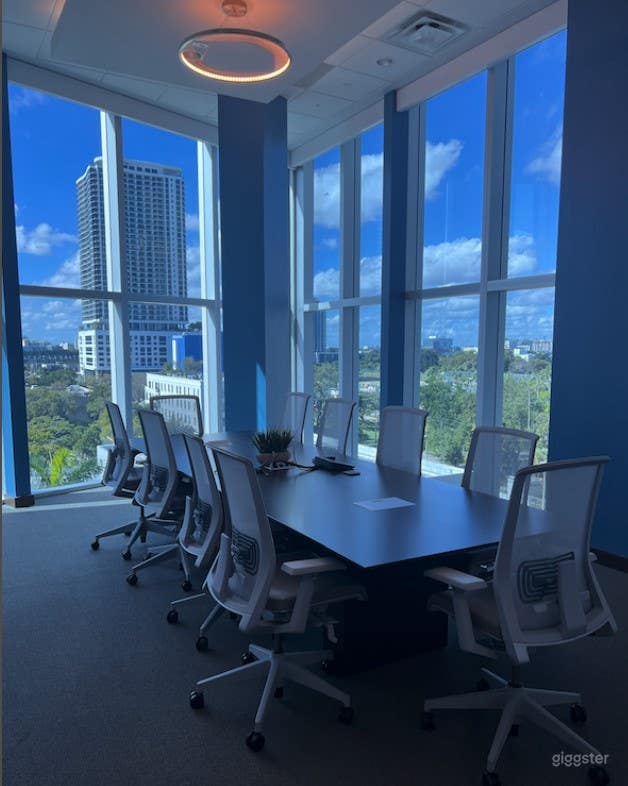12 Person Private Meeting Room in Miami, FL Photo 2
