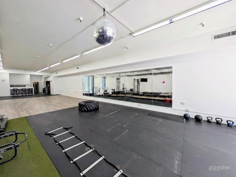  Versatile Event & Studio Venue 