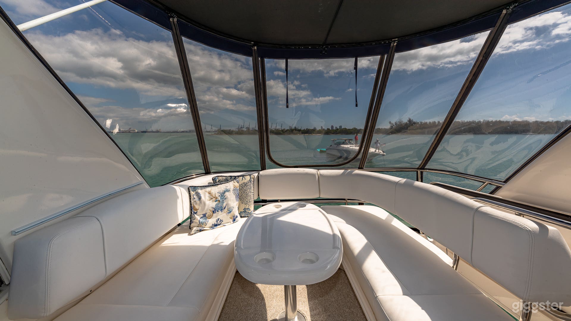 Phenomenal 50FT SEA RAY Fly Party Yacht Space Events -  Photo 2