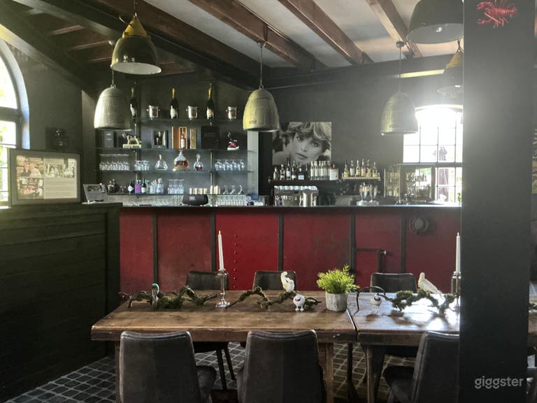  Restaurant mit Tresen 