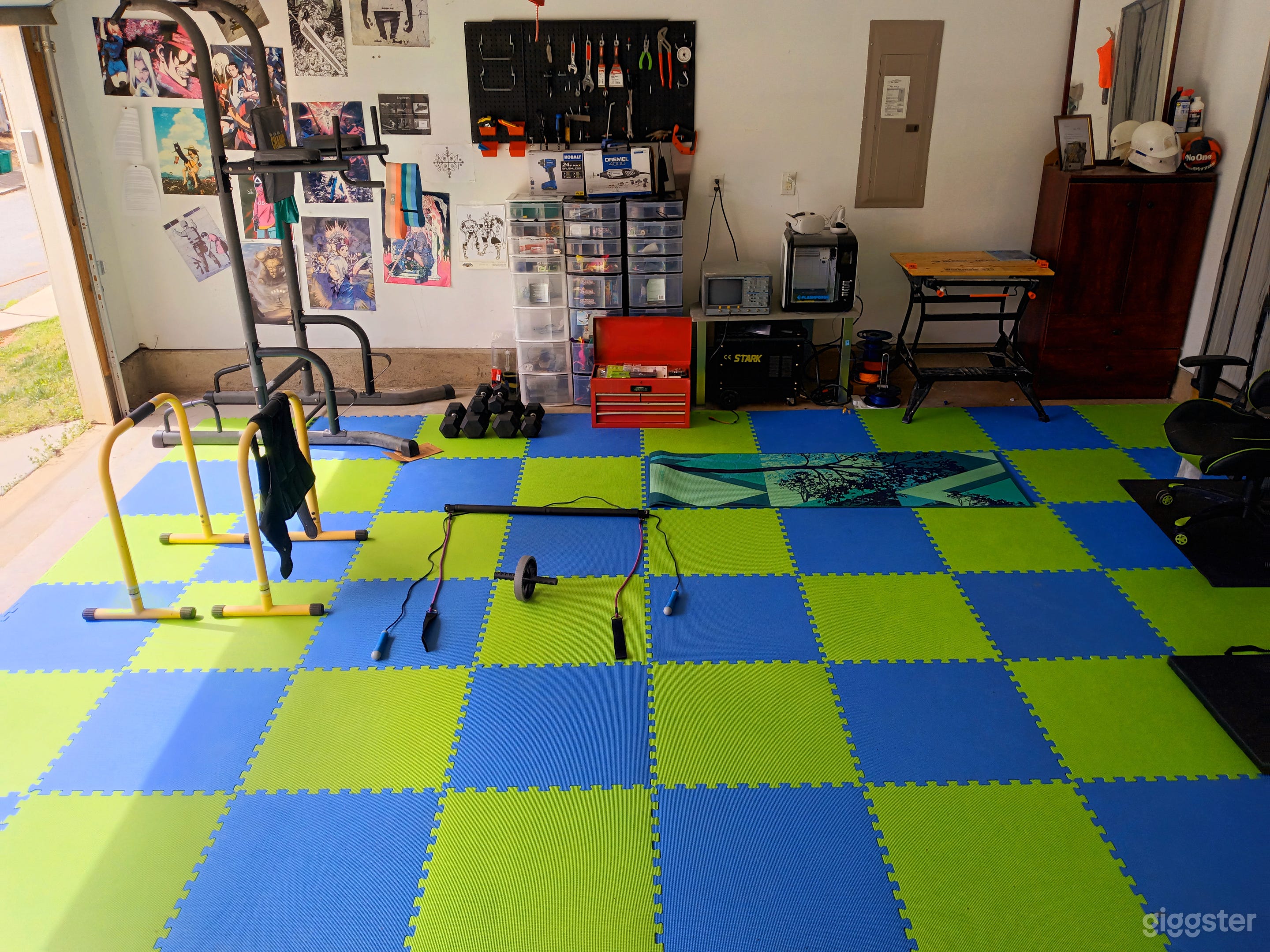 Charming Off-Campus VR Gaming Room &amp; Photo Studio Photo 2