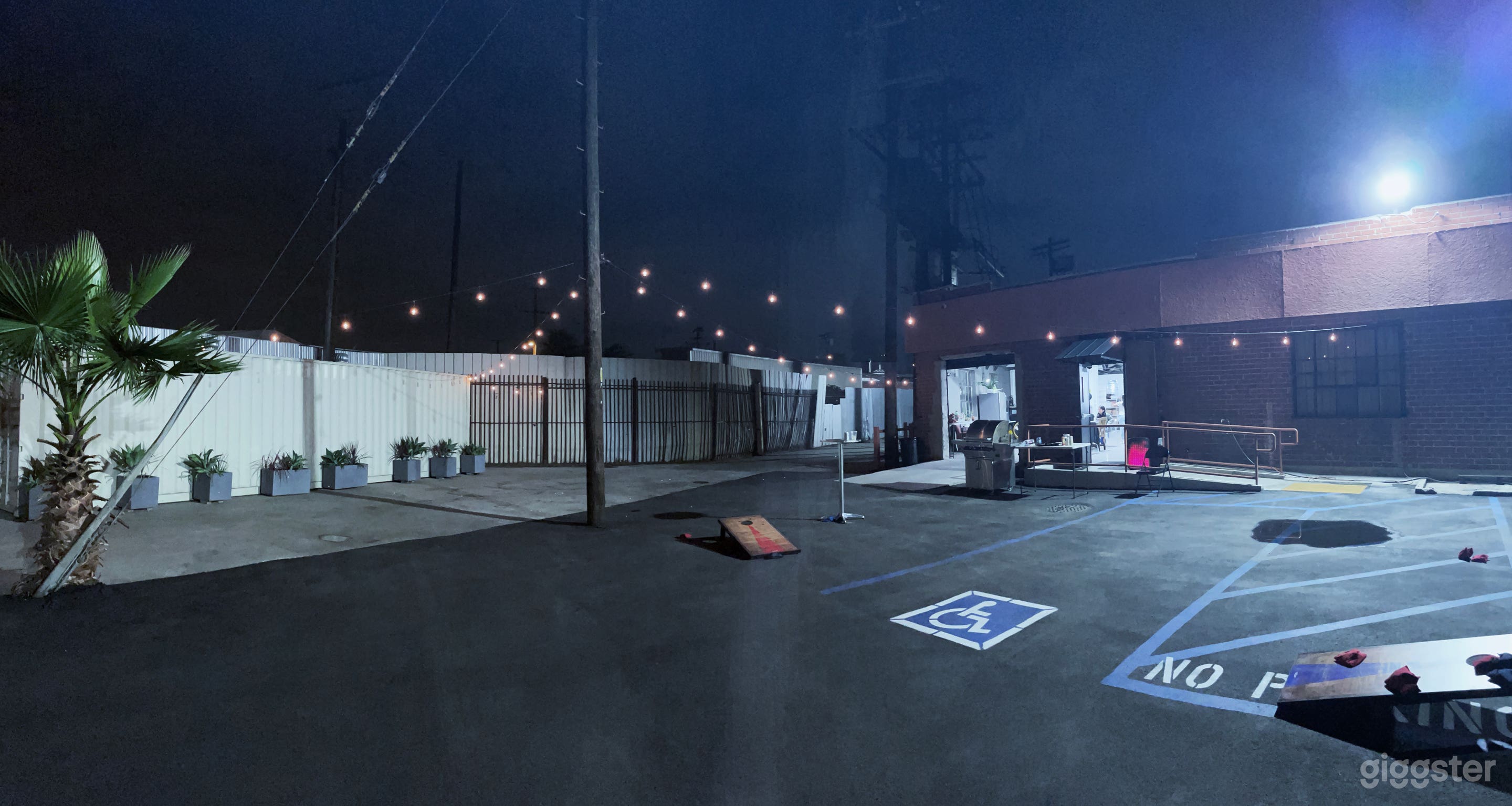 Outdoor Event Space 20,000 Private &amp; Secure Photo 3