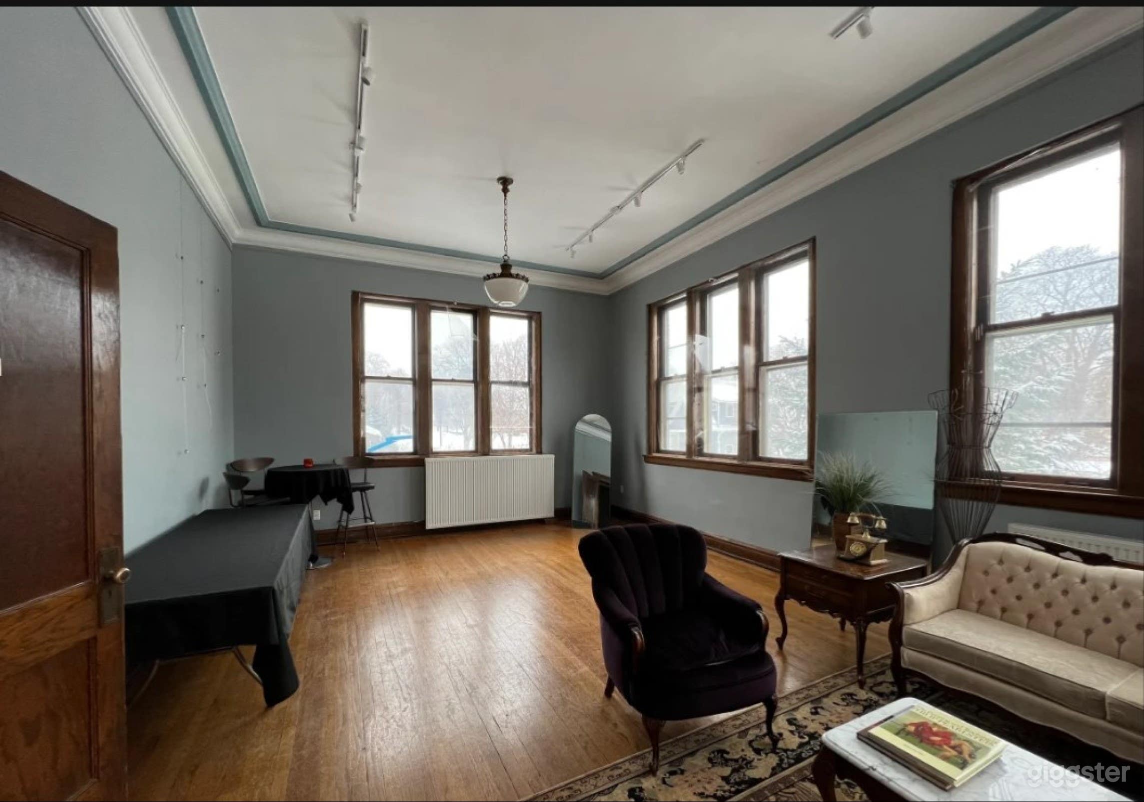 Natural Light Studio In A Historic Masonic Temple Photo 4