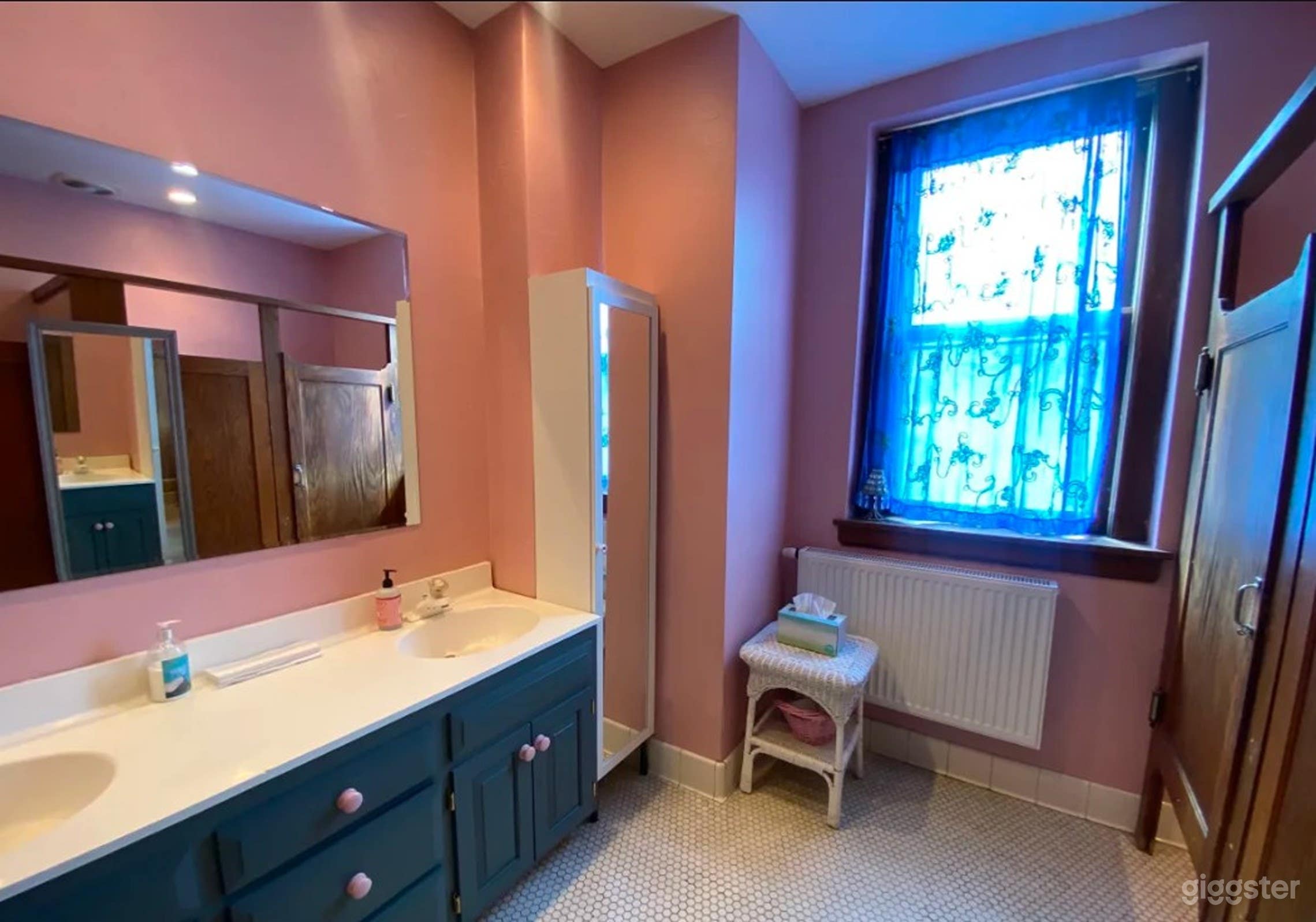 Natural Light Studio In A Historic Masonic Temple Photo 3