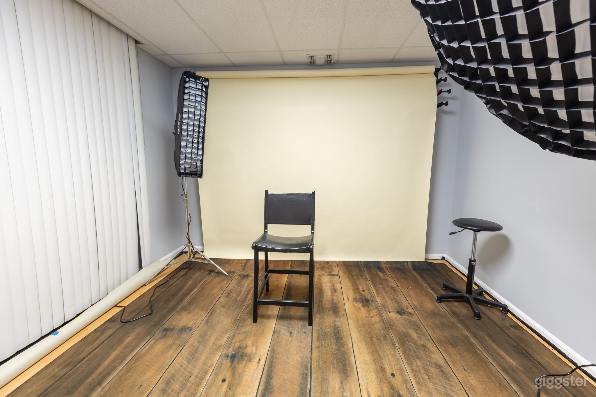 Canoga Park Photography Studio Photo 4