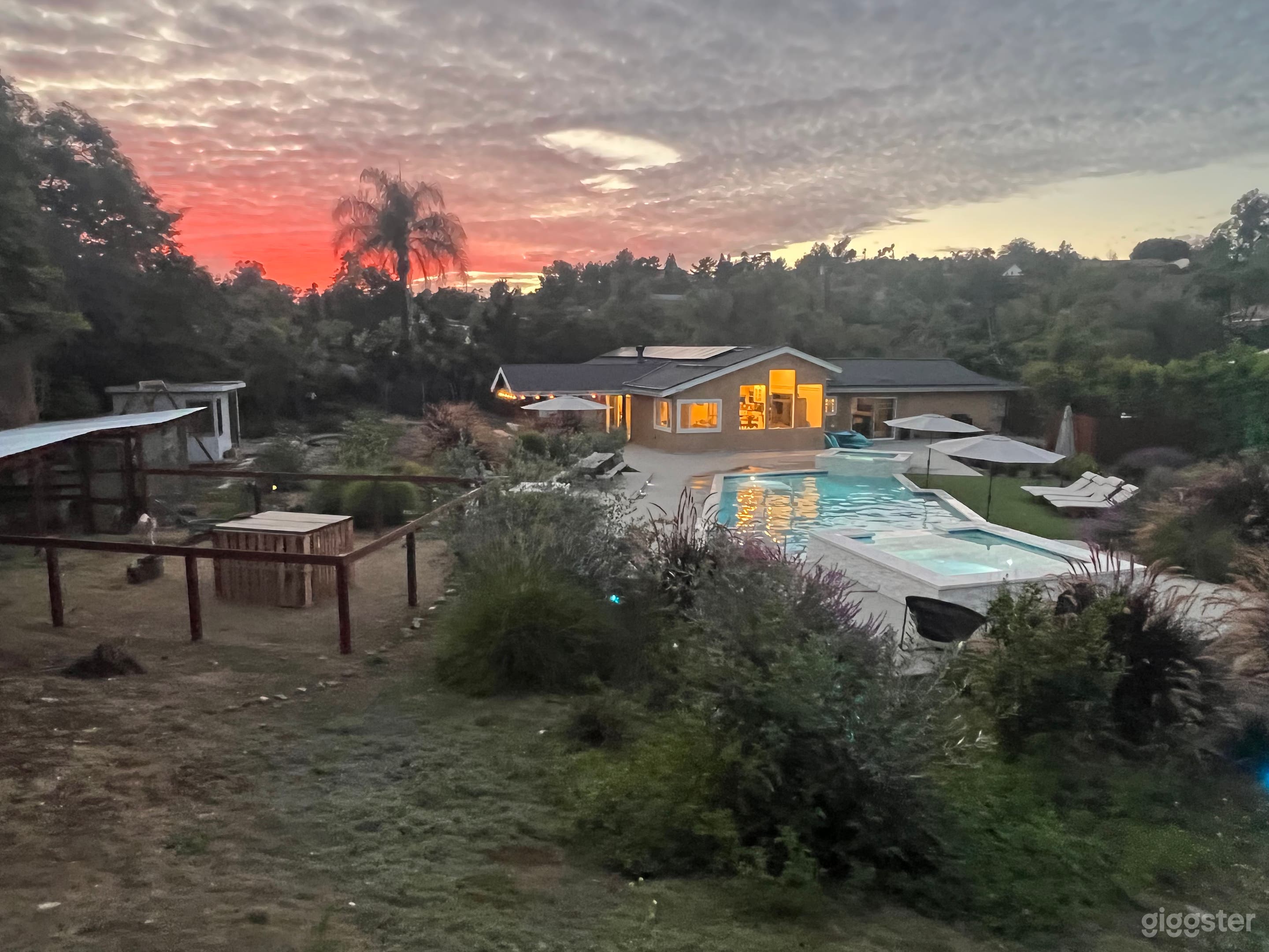 Farmhouse with pool, goats, and chickens Photo 4