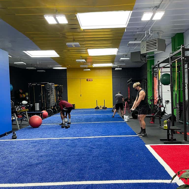  Fully Furnished Fitness Facility in Brooklyn 