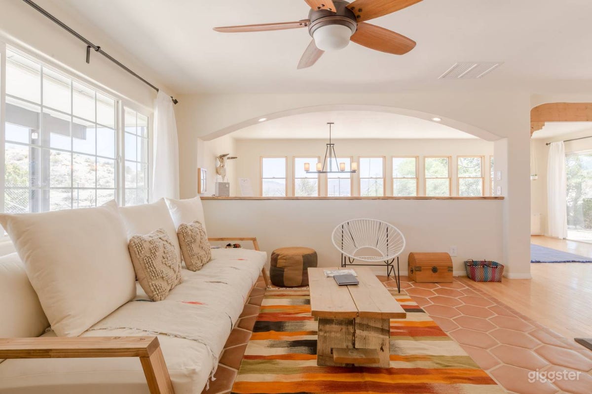 Stunning Desert Views at Peaceful Ranch House Photo 2