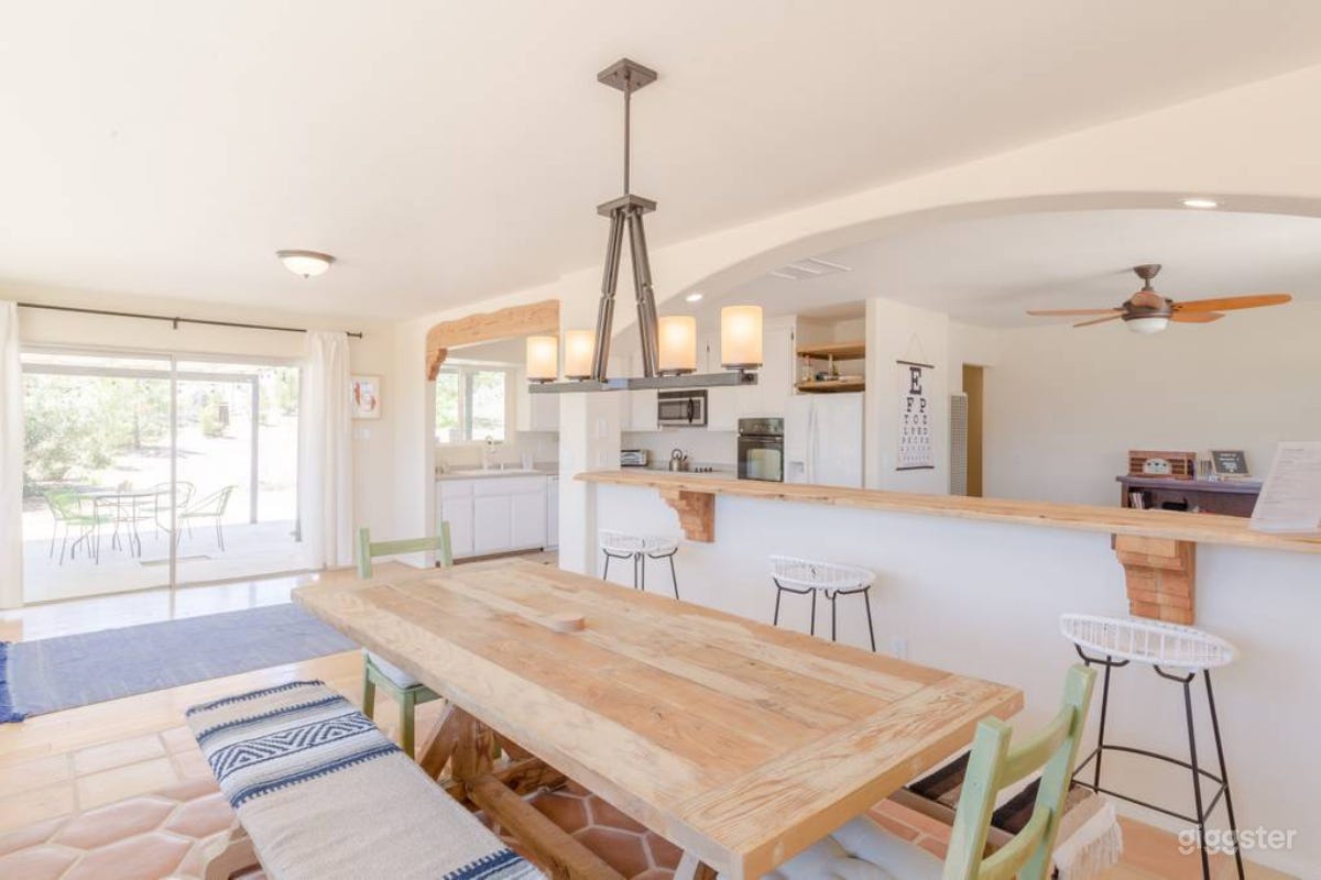 Stunning Desert Views at Peaceful Ranch House Photo 3