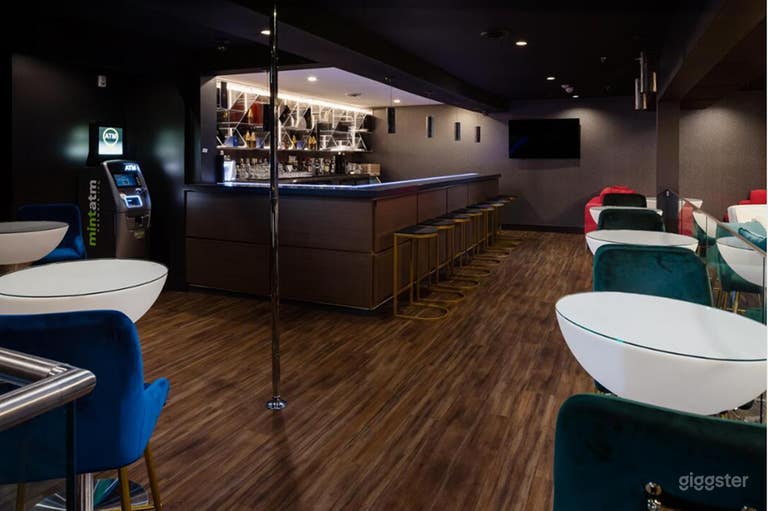  Exclusive Nightclub VIP Room 1 