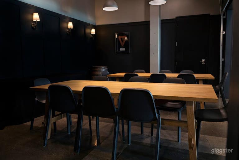  Private Tasting Room 