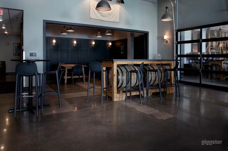  Private Tasting Room 