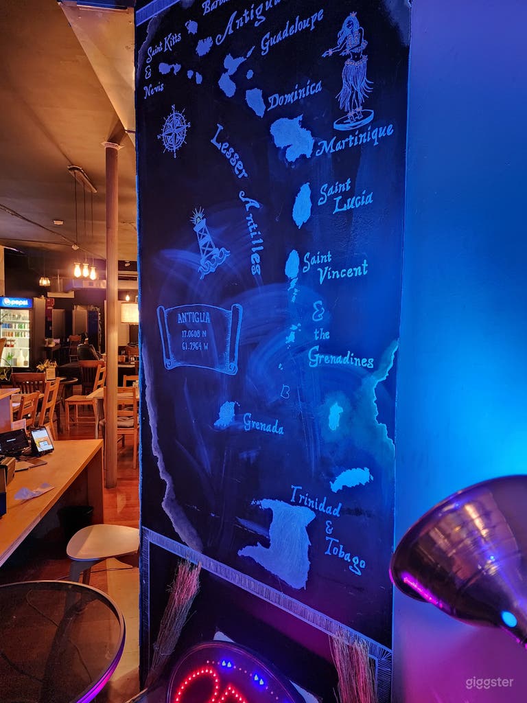  Vibrant and Cozy Caribbean Restaurant 