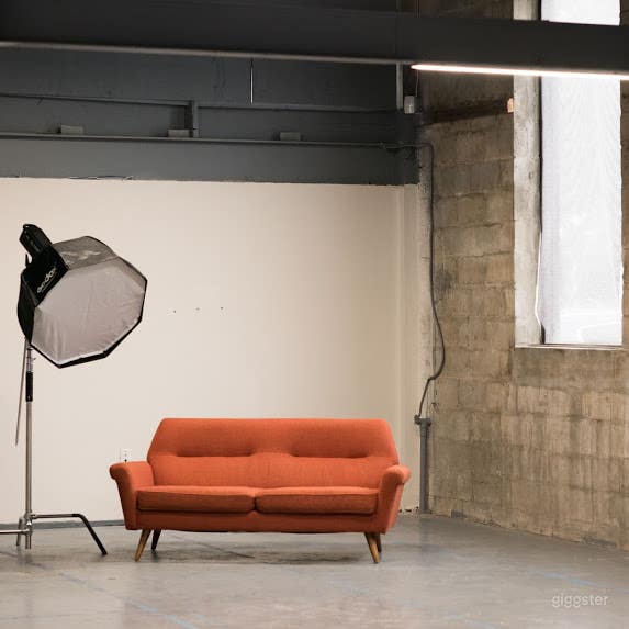 A Perfect Studio for Photography &amp; Production Photo 2