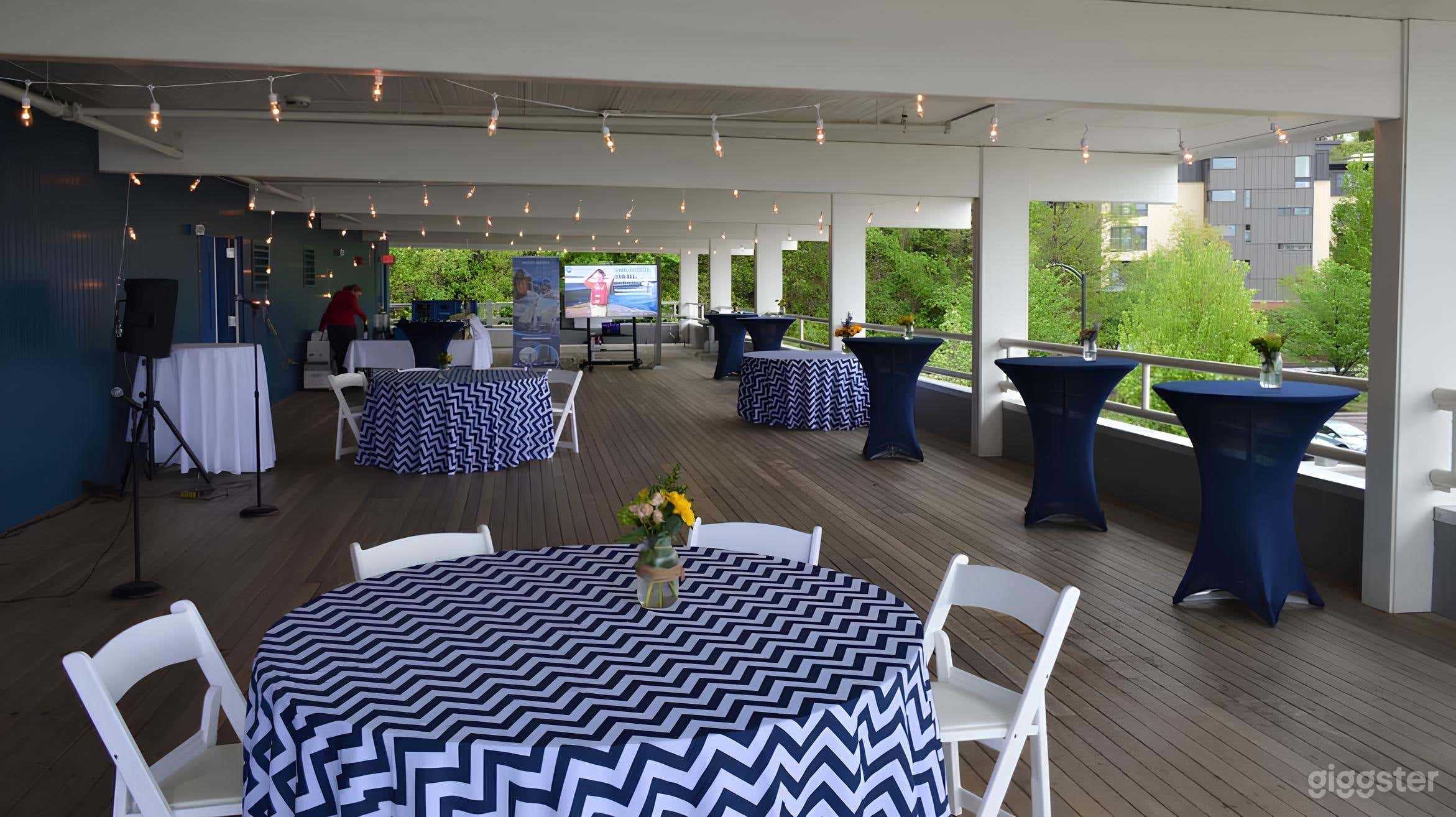 Covered Terrace with Breathtaking Views Photo 4