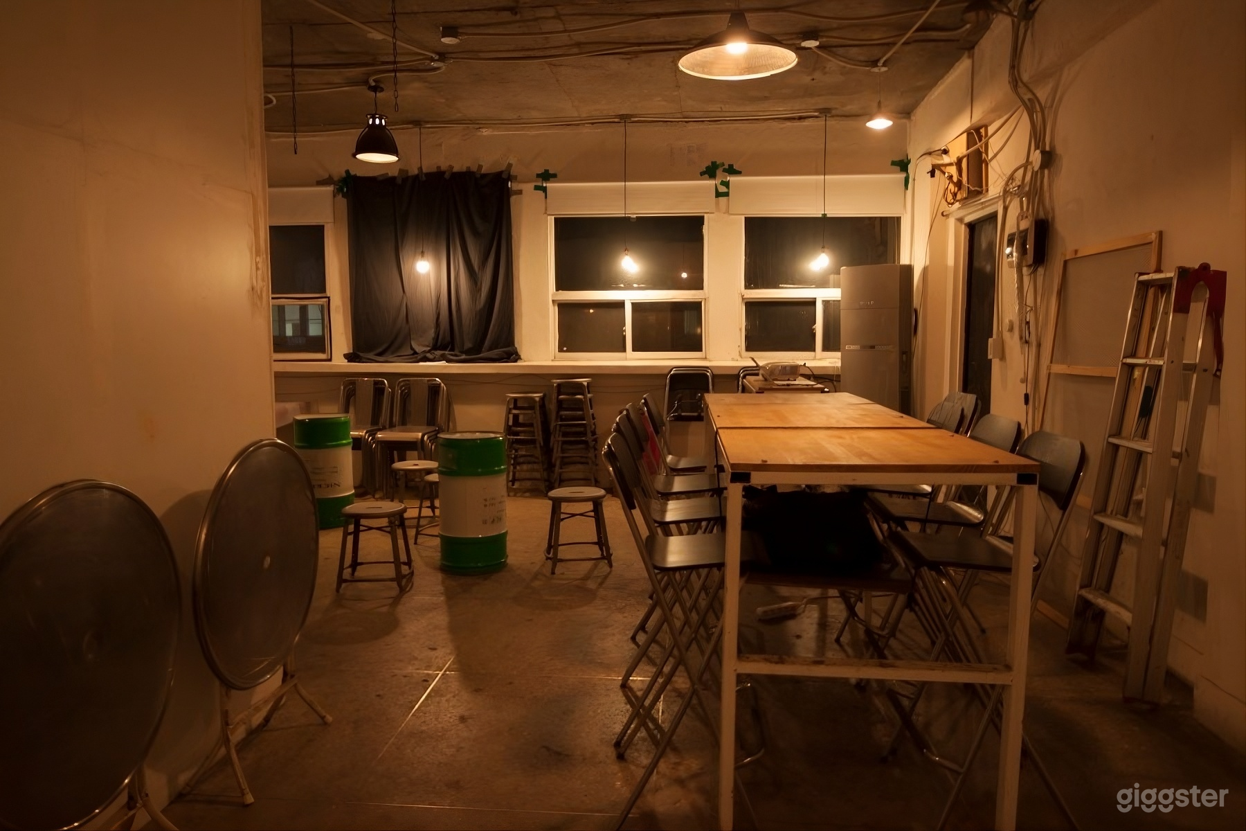 백지장 문래 조명공장 Photo 3