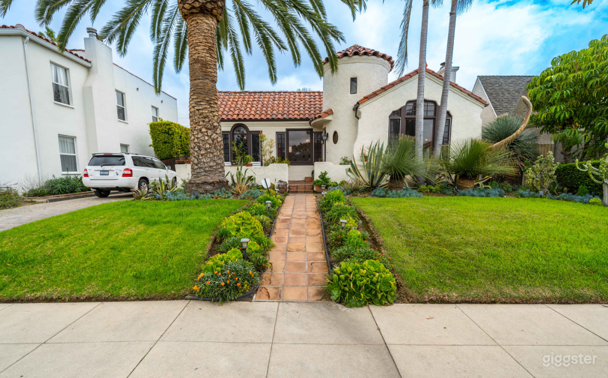 Mid-City Spanish  Photo 1